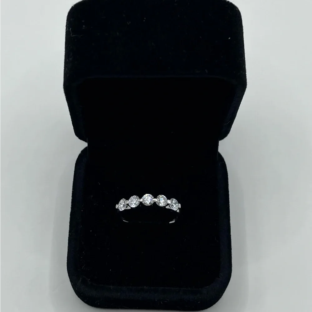 1.00 CT 950 Platinum Brilliant Round Five Stones VS2 Lab Diamond Ring Band - Picture 4 of 8